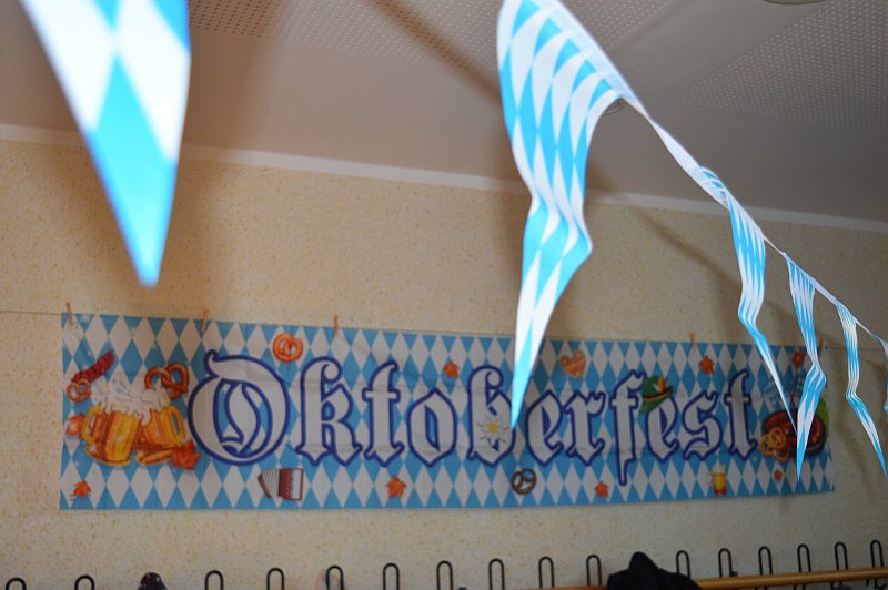 Mini-Oktoberfest Mini-Oktoberfest