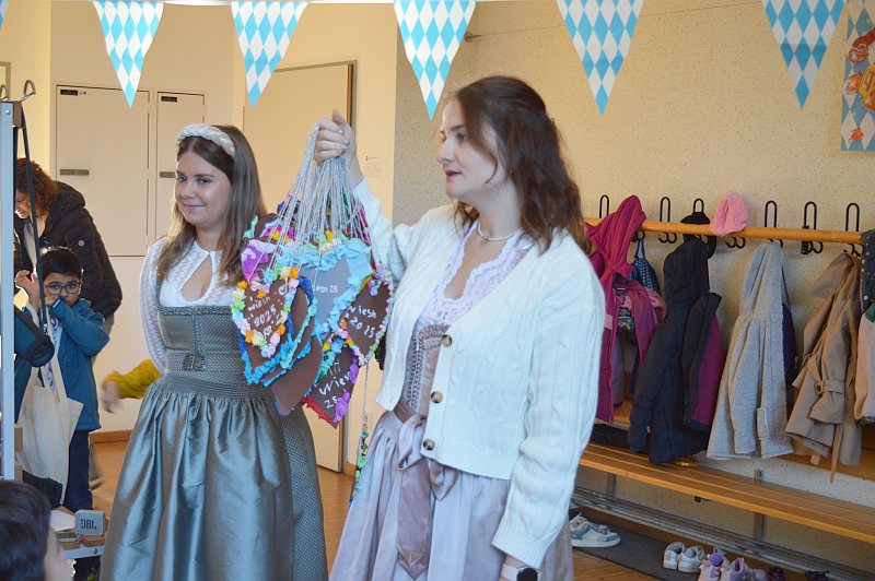 Mini-Oktoberfest Mini-Oktoberfest